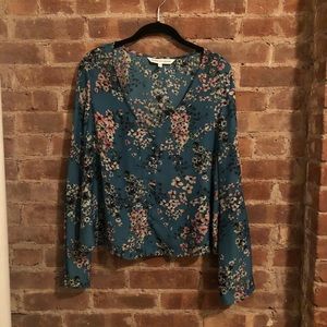 Cupcakes and Cashmere silky floral top